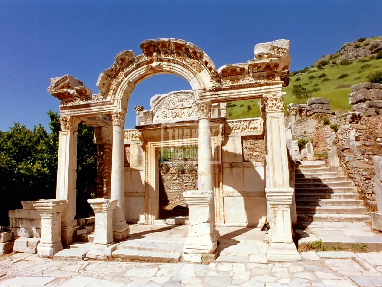 ephesus-coliseum