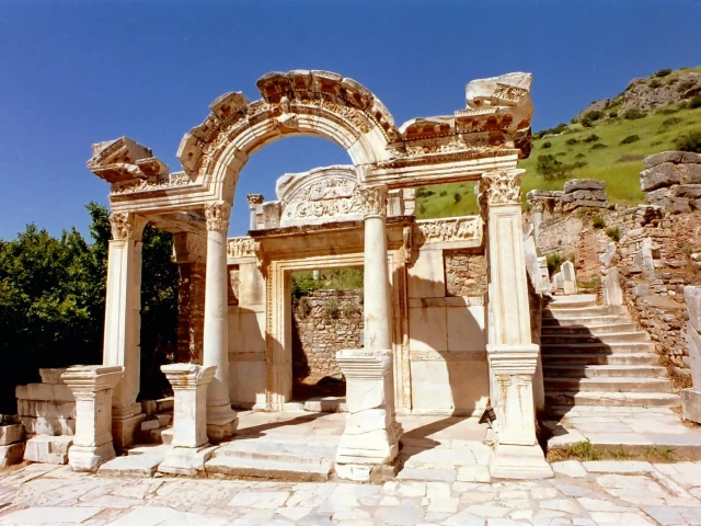 ephesus-coliseum