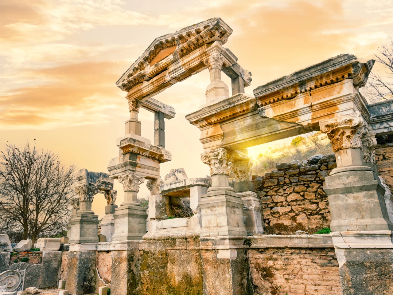 ephesus-coliseum